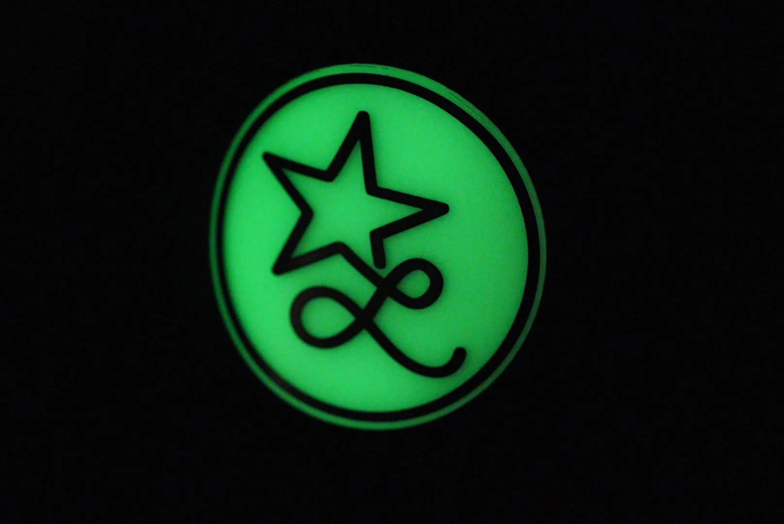 Acrylic: Black / Clear / Glow in the Dark TriLayer Durra-Bull™ Laserable Panels (12"x24") - Image 3