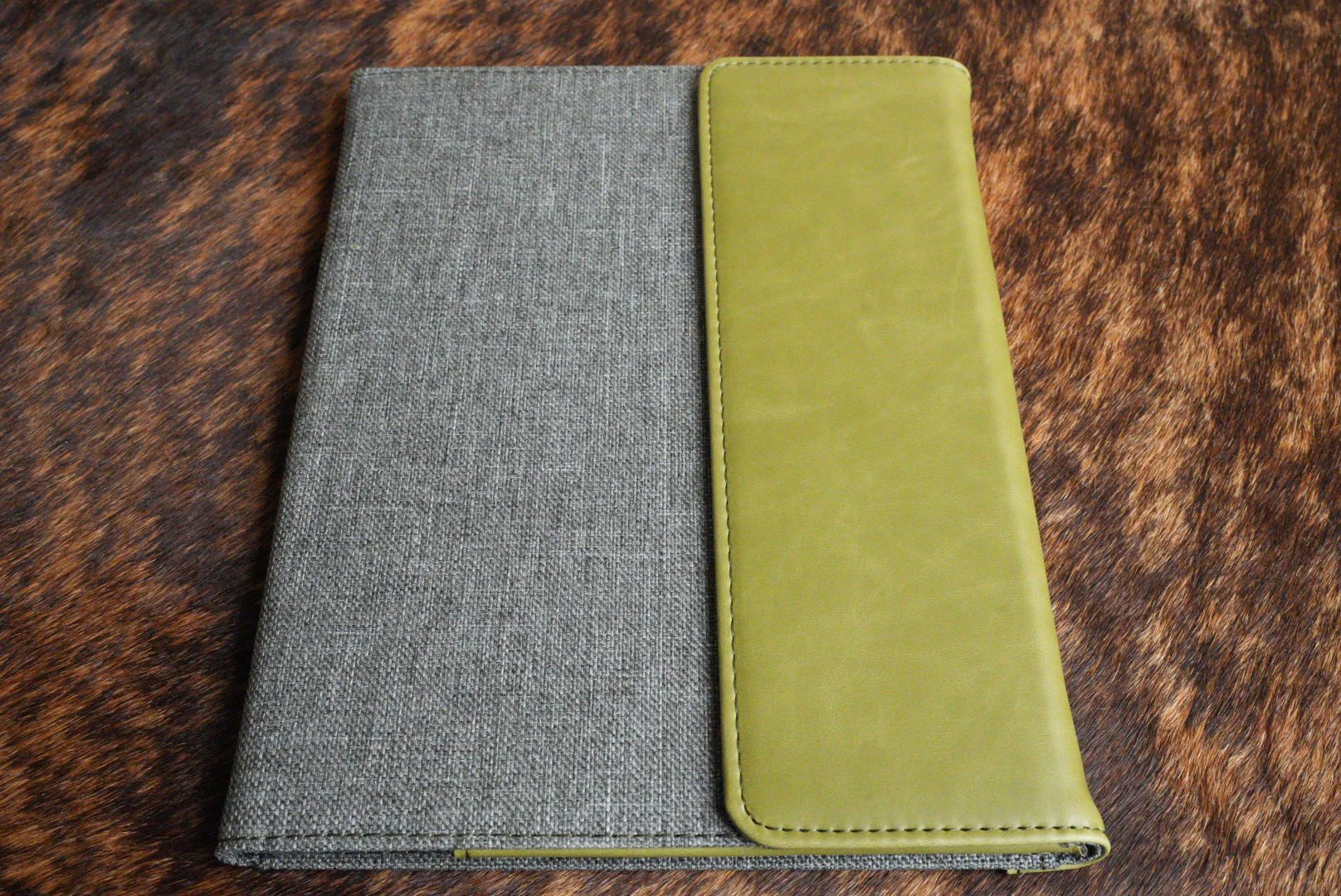 Padfolios: Heritage Collection Premium Leatherette® - Image 7